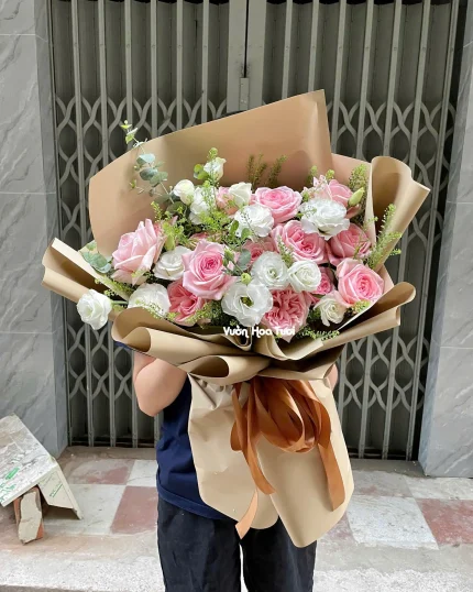 Bó hoa Pink Ohara trắng tinh khôi Sự kết hợp ngọt ngào, thanh lịch