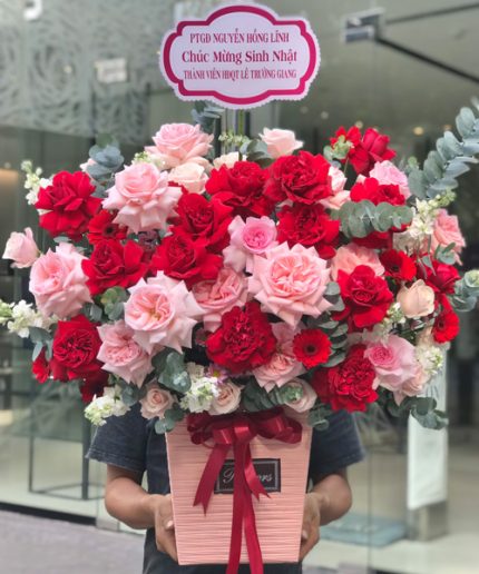Giỏ Hoa Hồng Mừng Sinh Nhật - Rực Rỡ Sắc Đỏ Hồng, Gửi Lời Chúc Ngọt Ngào