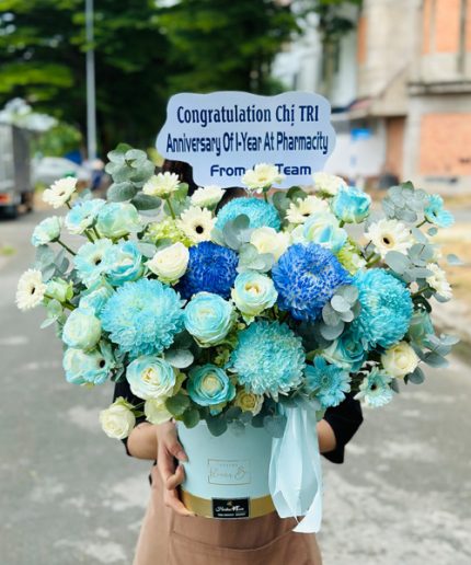 Giỏ Hoa Chúc Mừng Thành Công - Sắc Xanh May Mắn