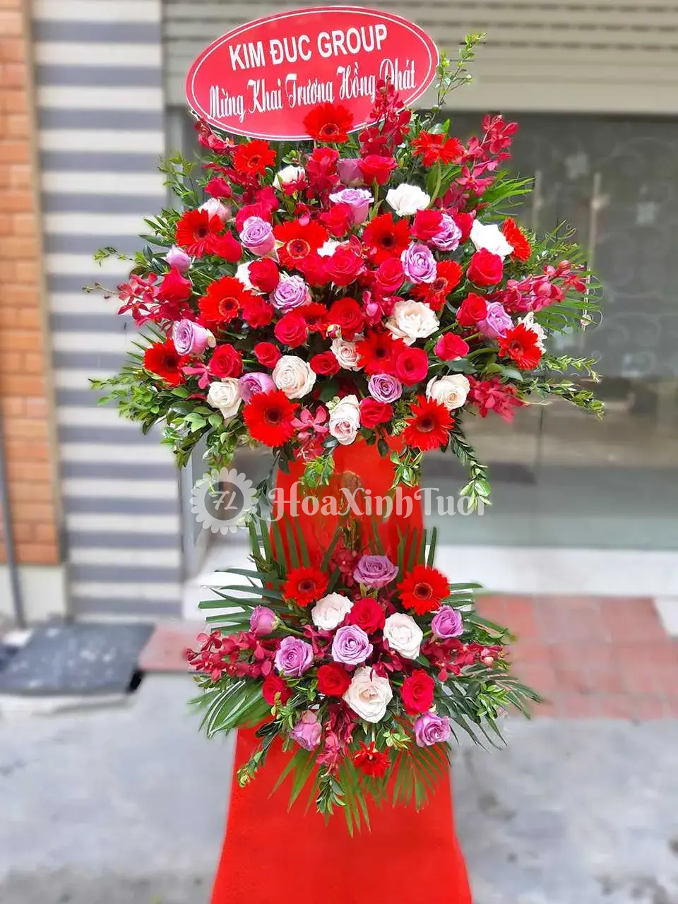 Kệ Hoa Hồng Phát - Sắc Đỏ Thịnh Vượng Khai Trương Thành Công - Ảnh 1