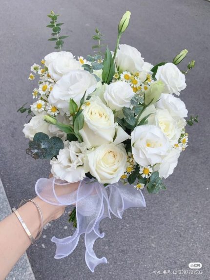 Bó Hoa Cưới Cát Tường Mix Hồng Trắng – Sắc Màu Hạnh Phúc Lãng Mạn