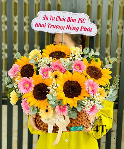 Giỏ Hoa Giá Rẻ – Sắc Màu Tươi Tắn
