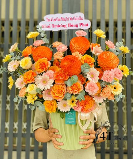 Giỏ Hoa Màu Cam Hiện Đại – Sắc Cam Năng Động, Phong Cách Tươi Mới