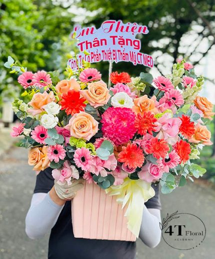 Giỏ Hoa Tặng Đối Tác – Kết Nối Thành Công