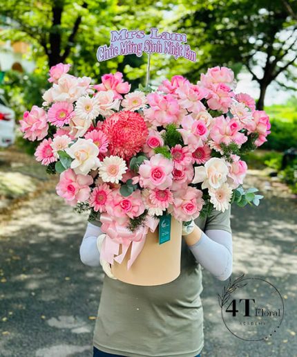 Giỏ Hoa Tone Hồng Chúc Mừng Sinh Nhật - Rực Rỡ Yêu Thương