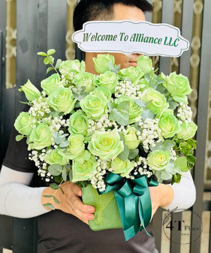 Giỏ Hoa Tone Xanh Xinh Xắn - Sắc Màu Thanh Nhã, Tươi Mát Ngày Mới