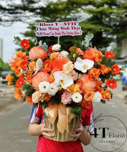 Giỏ Hoa Tươi Đẳng Cấp – Tỏa Sáng Đẳng Cấp, Sang Trọng Mỗi Khoảnh Khắc