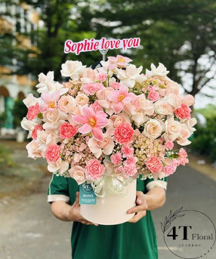 Giỏ Hoa Tươi Đẹp – Gửi Trao Yêu Thương Tinh Tế