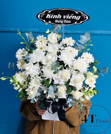 Giỏ Hoa Viếng Đơn Giản – Lời Từ Biệt Chân Thành