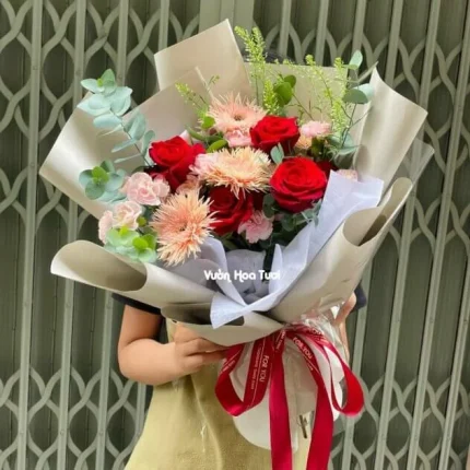Bó Hoa Hồng Đỏ Rực Rỡ Ngây Ngất Chúc Mừng Sinh Nhật