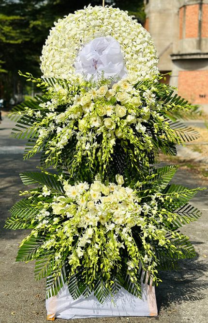 Kệ Hoa Tang Lễ Hai Tầng To Đẹp Chất Lượng – Thành Kính Phân Ưu Trọn Vẹn