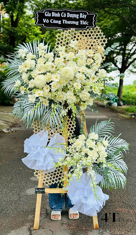 Kệ Hoa Tang Thành Kính – Gửi Lời Tiễn Biệt Trang Trọng Kệ Hoa Tang Thành Kính - Gửi Lời Tiễn Biệt Trang Trọng - Ảnh 1