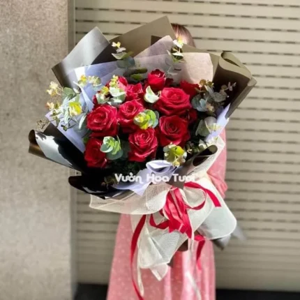 Bó Hoa Hồng Đỏ Ngọt Ngào Gửi Trọn Yêu Thương Đến Người Thương