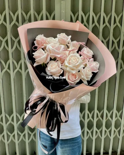 Bó Hoa Hồng Sinh Nhật La Vie en Rose - Lãng Mạn Như Một Bản Tình Ca