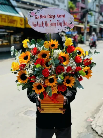 Giỏ Hoa Hướng Dương Tình Yêu Đơm Hoa – Rực Rỡ Sắc Vàng Đỏ, Gửi Lời Yêu Thương
