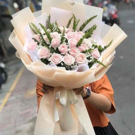 Bó Hoa Hồng Dạ Khúc Tình Yêu – Sắc Hồng Nhẹ Nhàng, Baby’s Breath Trắng